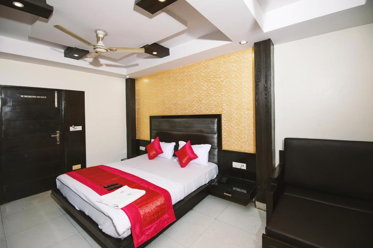 Hotel Lav Kush Deluxe " 3 Min Walking From New Delhi Railway Station " Exterior photo