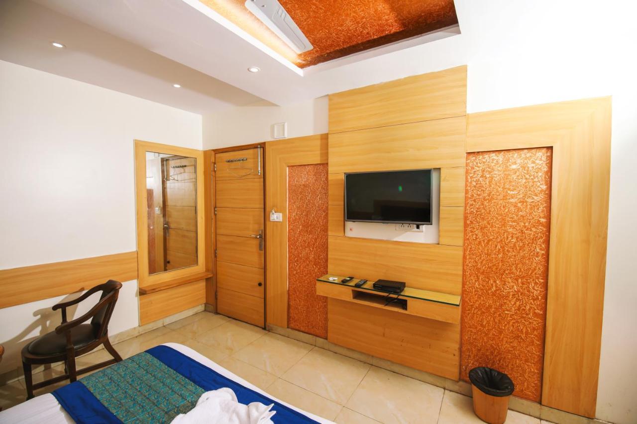 Hotel Lav Kush Deluxe " 3 Min Walking From New Delhi Railway Station " Exterior photo