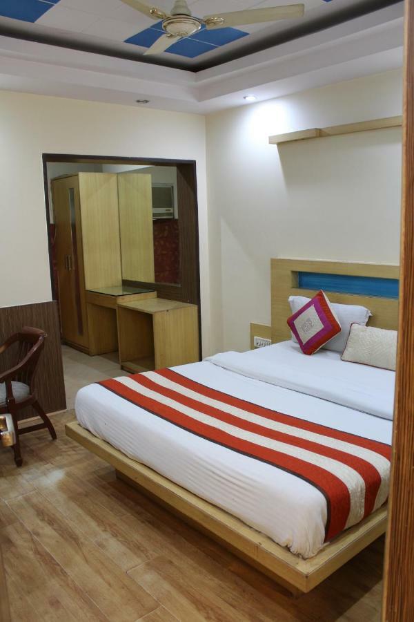 Hotel Lav Kush Deluxe " 3 Min Walking From New Delhi Railway Station " Exterior photo